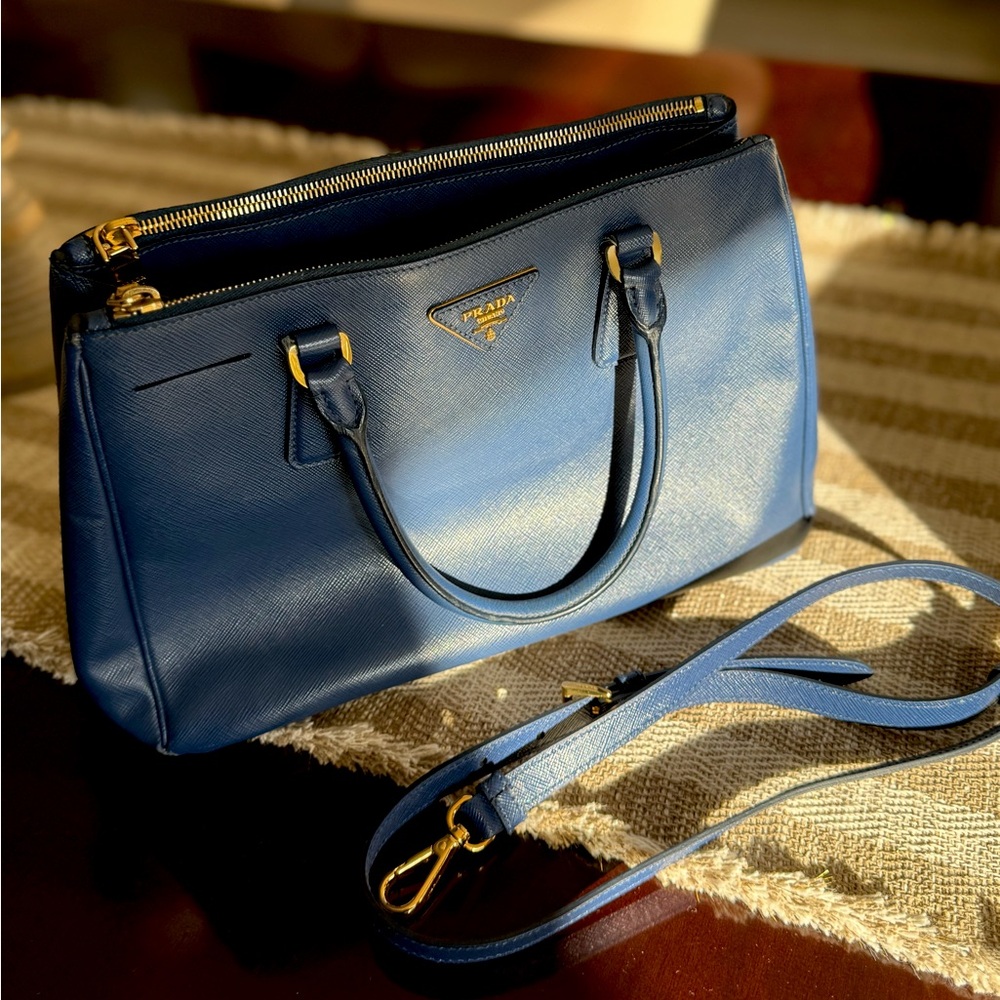 Prada Galleria Saffiano Leather Medium Bag